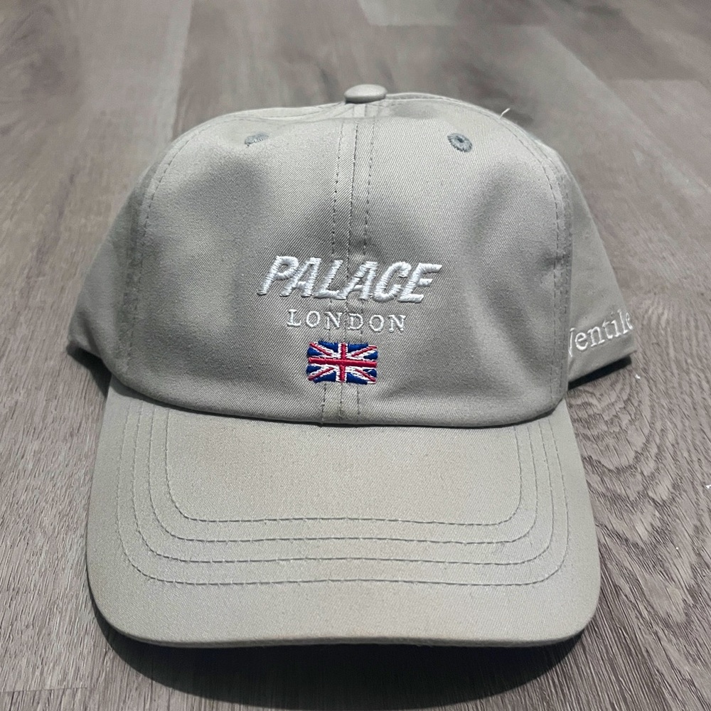 Palace Ventile London 6-panel ‘Cream’